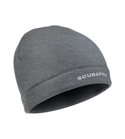 Ce bonnet gris en néoprène 2mm de Scubapro vous permettra de garder la tête au chaud en sortant de l'eau ou au quotidien